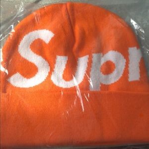 Supreme Big Logo Beanie